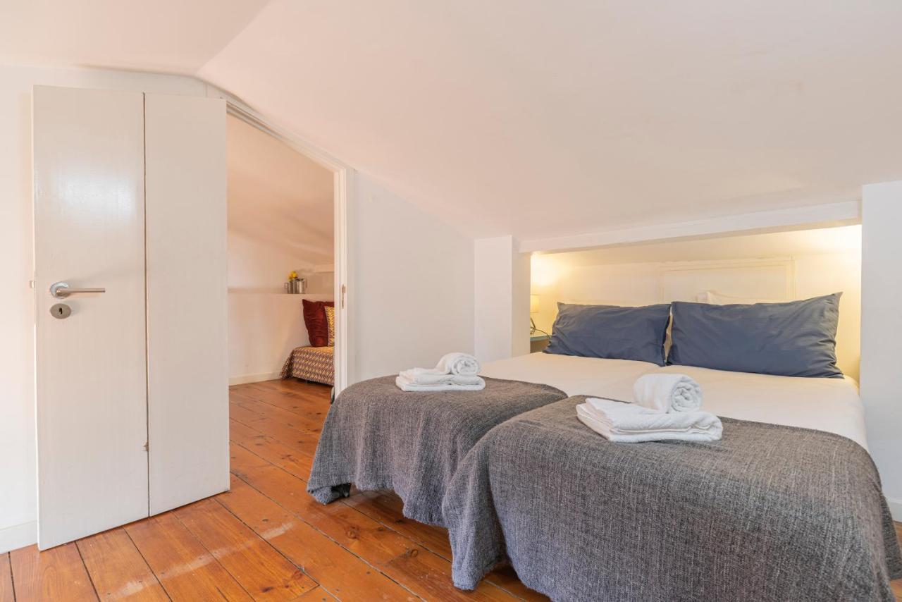 Alfama 2Bdr Duplex Apartment W/ Balcony By Lovelystay Lisboa Exterior foto